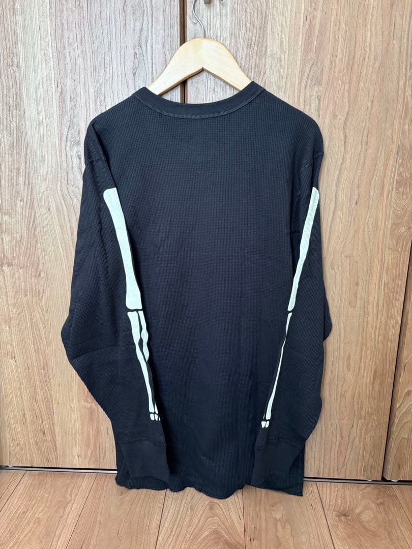 supreme 骨サーマル　25FW Lサイズ　試着のみ　未使用品