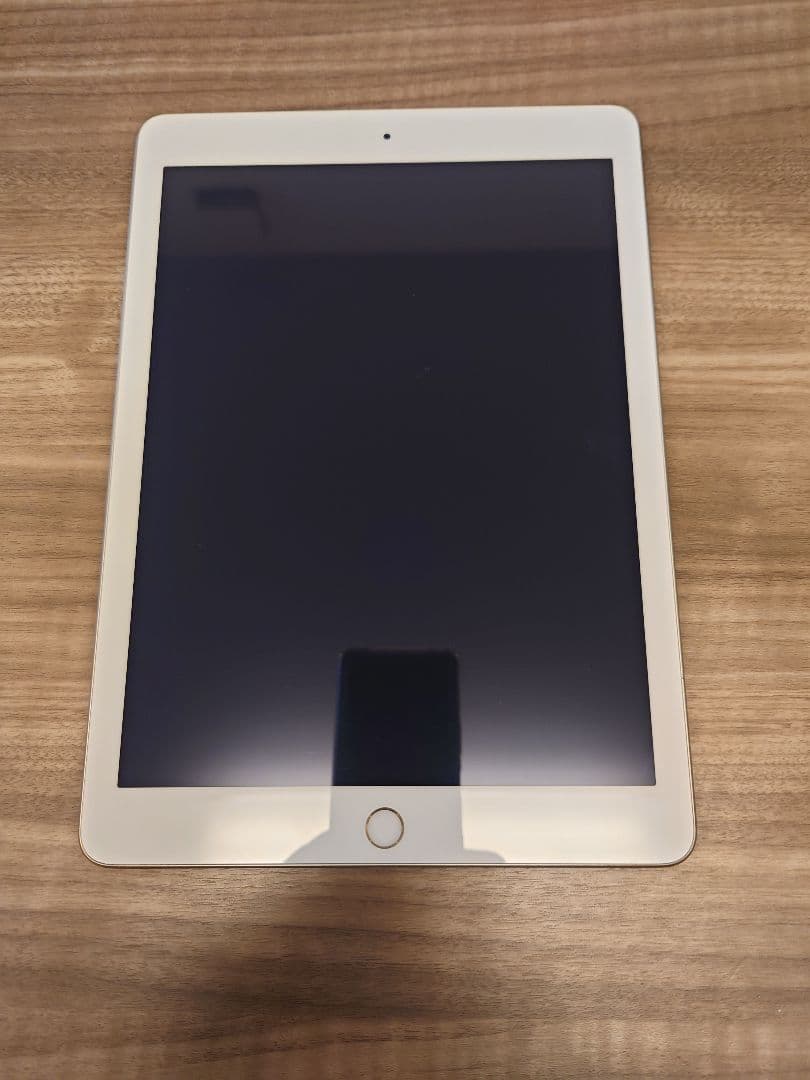 Apple iPad 第５世代 32GB