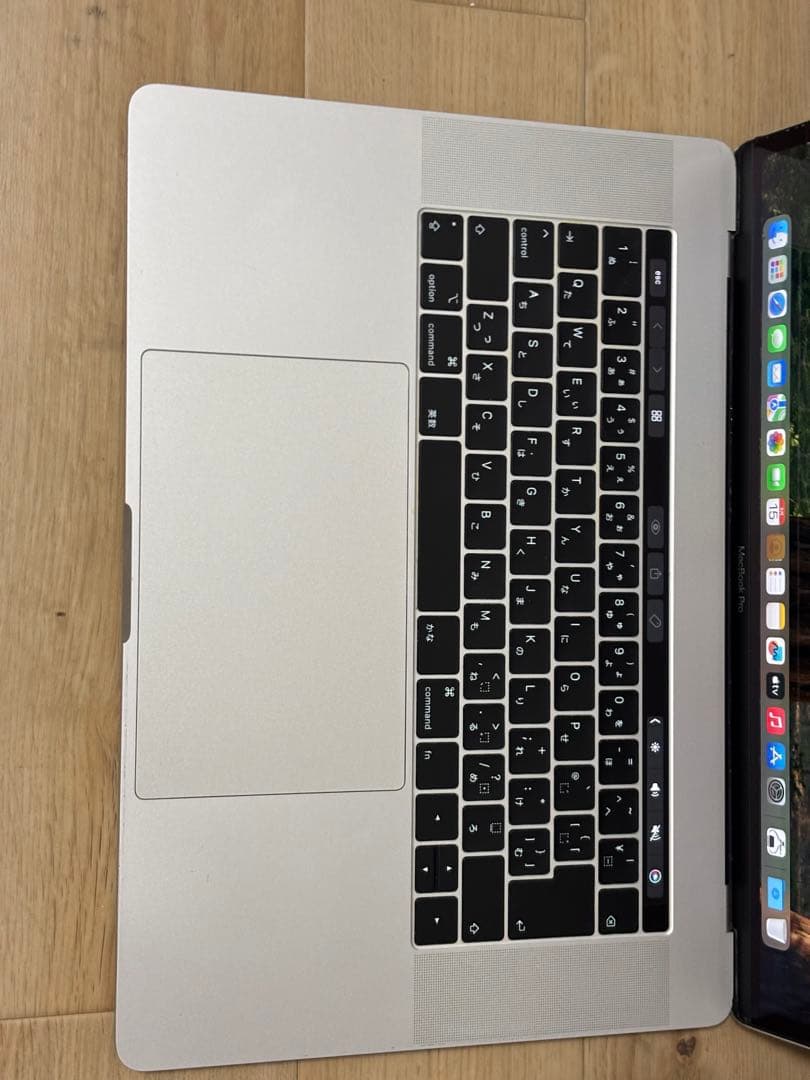 MacBook Pro 15インチ　A1990 i7 256GB 16GB