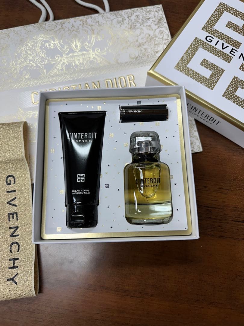 GIVENCHY L'INTERDIT セット