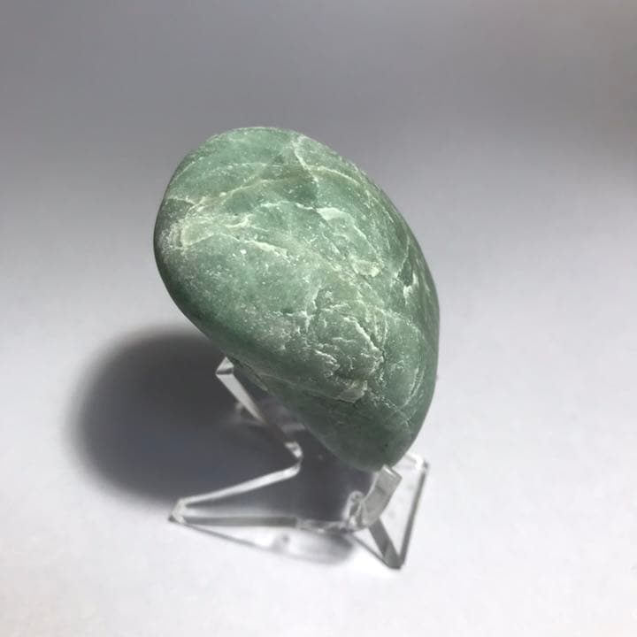 糸魚川翡翠原石【海岸】94g