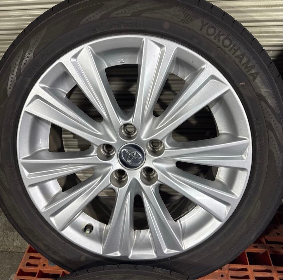 トヨタ純正18インチアルミホイール ヨコハマタイヤ RV03 235/50R18