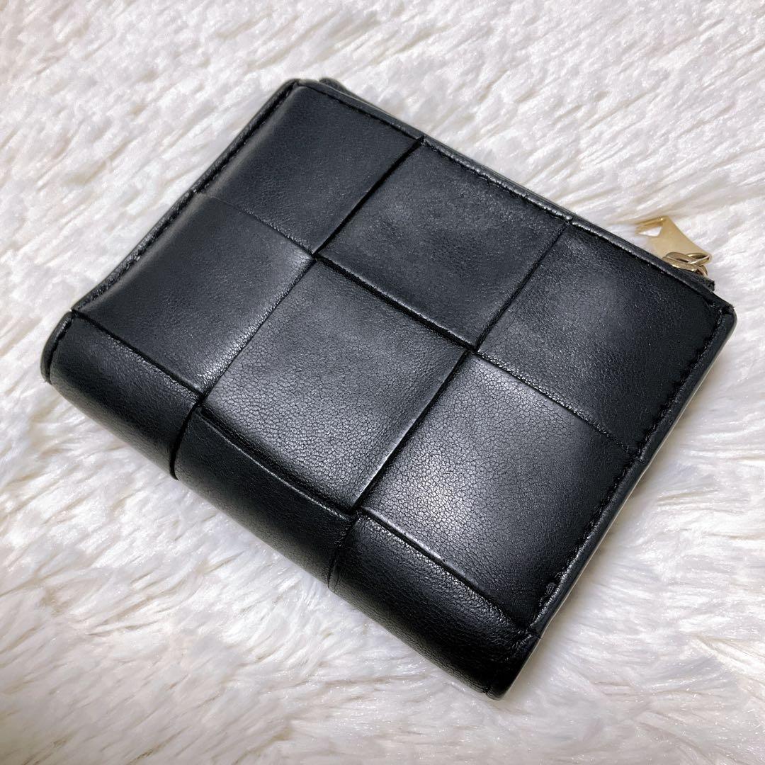 ボッテガヴェネタ 二つ折り財布 カセット スモール マキシイントレチャート 本革