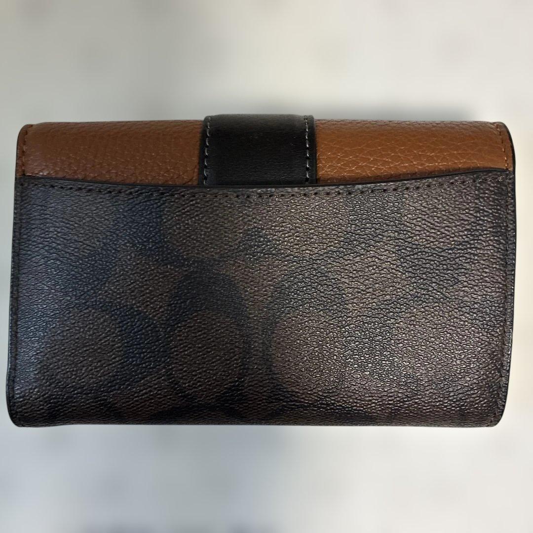 COACH三つ折り財布