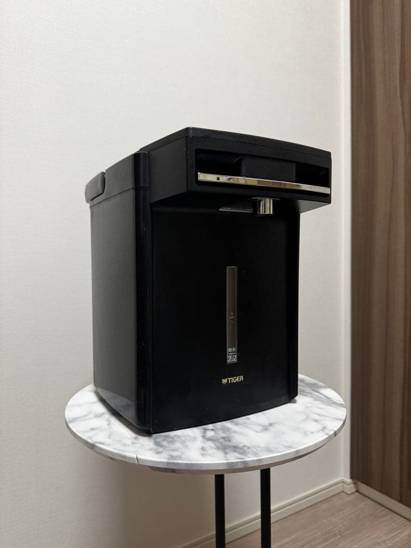 Tiger 電気ポット 黒 ハンドル付き