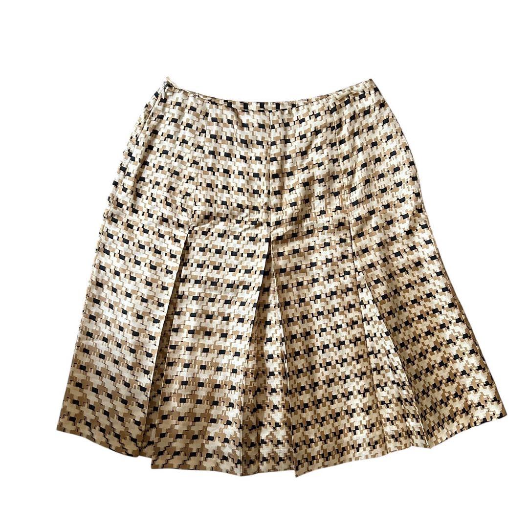【新品タグ付き】MaxMara プリーツフレアスカート 42 シルク100%