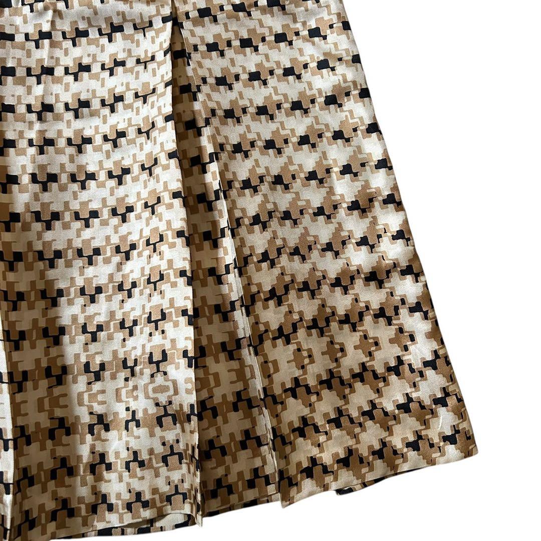 【新品タグ付き】MaxMara プリーツフレアスカート 42 シルク100%