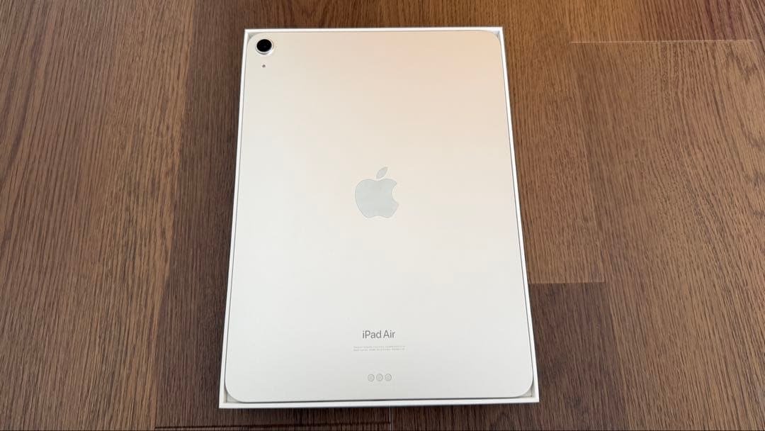 【美品】iPad Air (第5世代) Wi-Fiモデル 64GB スターライト
