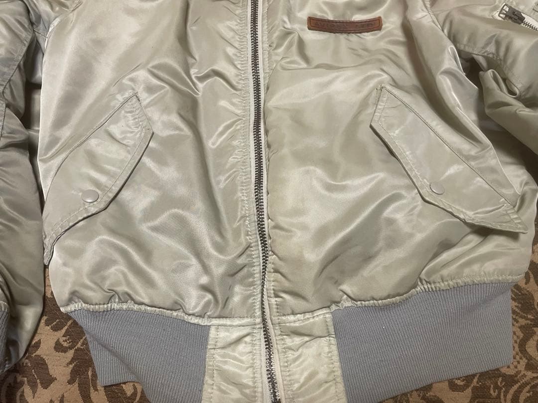 AVIREX MA-1 背面ビッグロゴ サイズS 現状