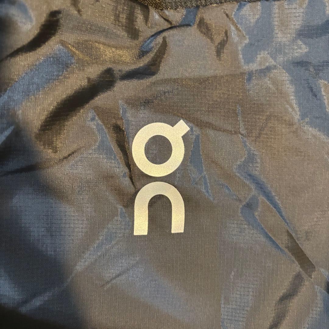 ON オン　Track Pack 35L Lite ブラック