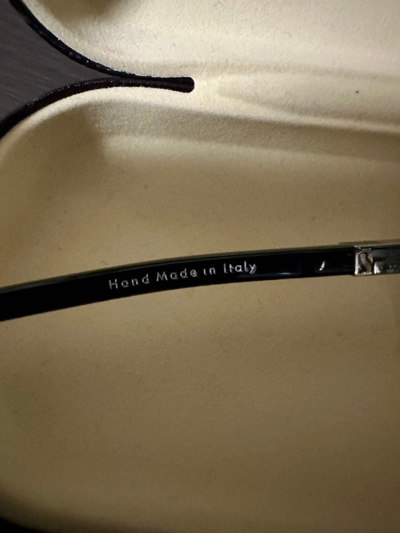 LOUIS VU ITTON ルイ　ヴィトン　サングラス　ほぼ未使用　シルバー