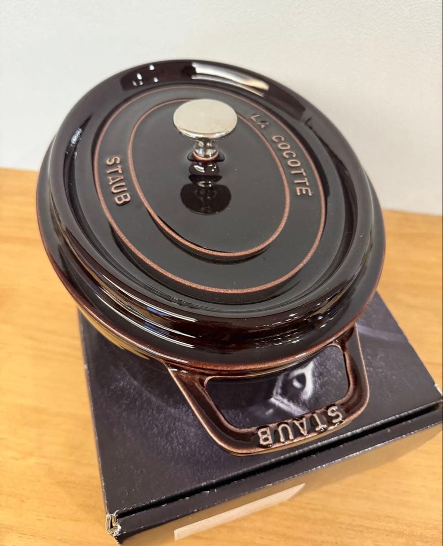staub ストウブ　ココット　オーバル　27cm　鍋　両手鍋　鋳物ホーロー鍋