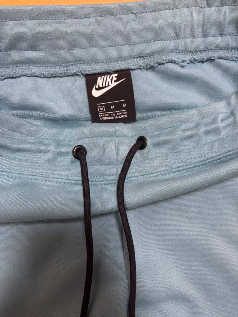 NIKEテックフリース　水色　海外色
