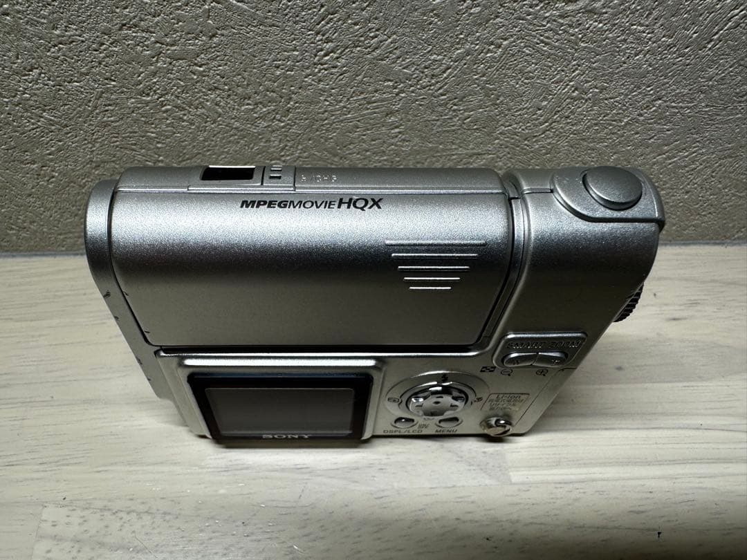 充電器付【希少】SONY Cyber-shot DSC-F77 コンデジ シルバ