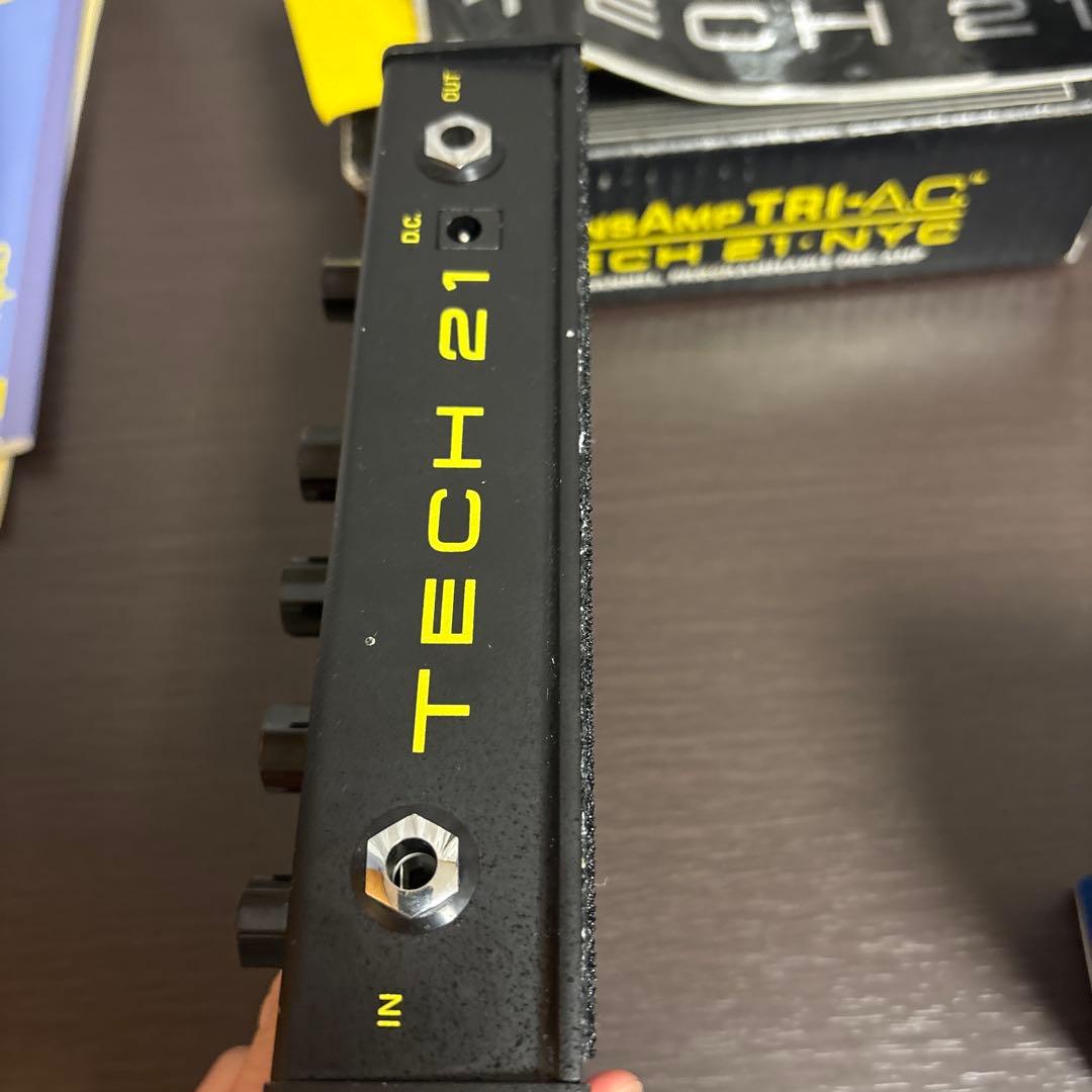 ベース TECH 21 NYC Sans Amp TRI- A.C