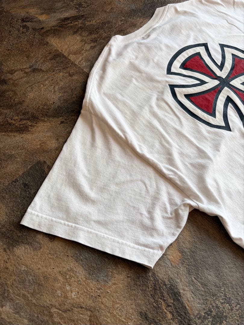 00s Independent Truck Co. アイアンクロス ロゴTシャツ