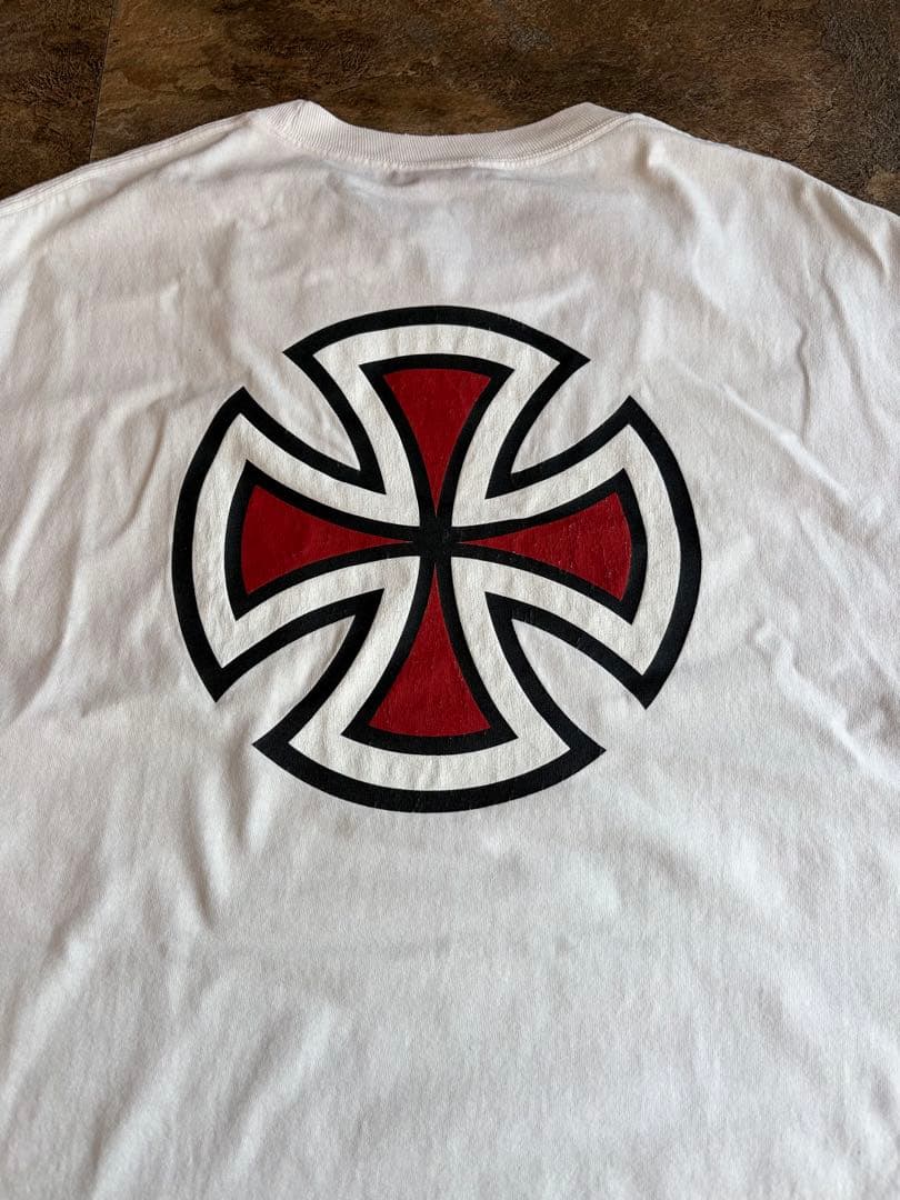 00s Independent Truck Co. アイアンクロス ロゴTシャツ