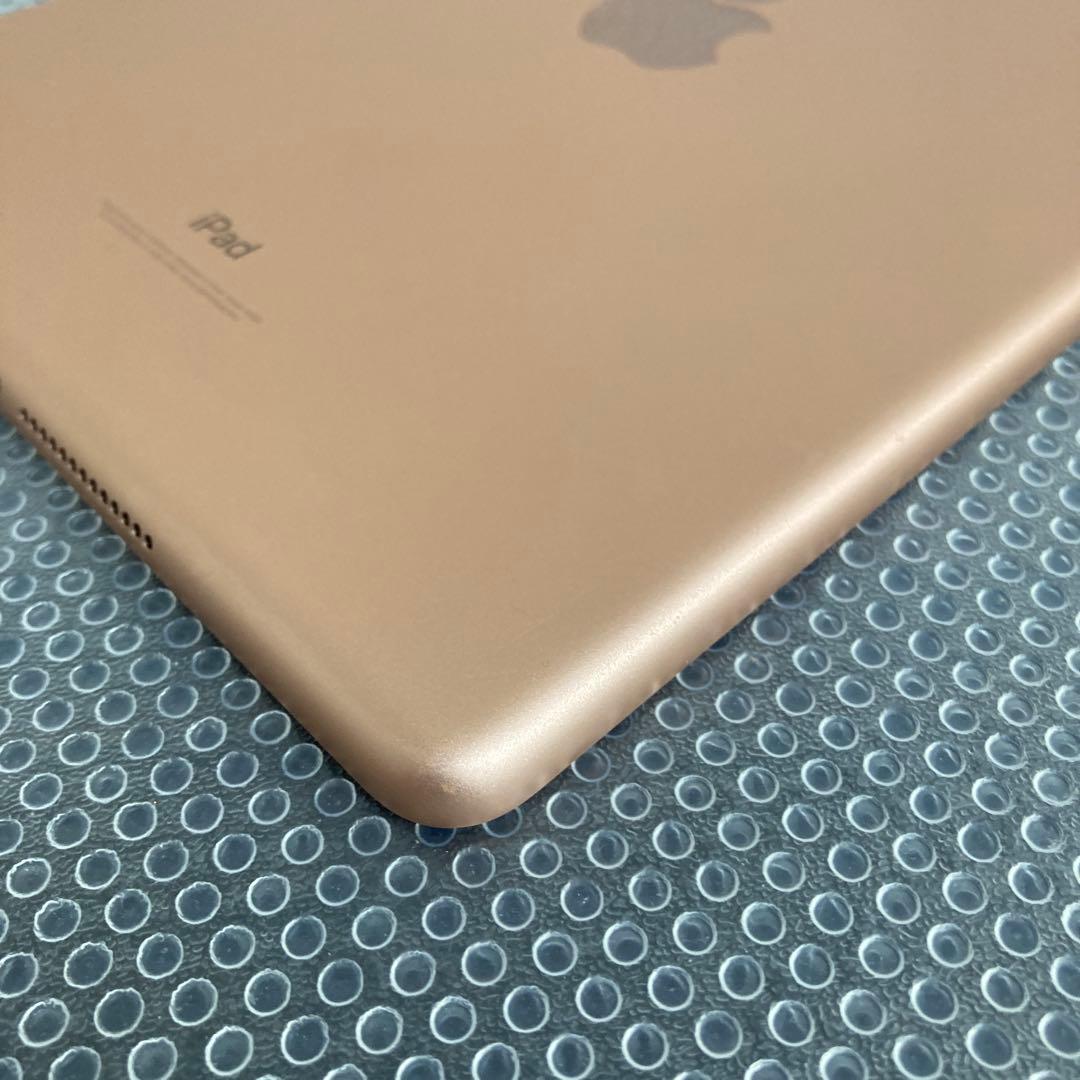 83【早い者勝ち】比較的美品☆iPad6 第6世代 32GB SIMフリー☆