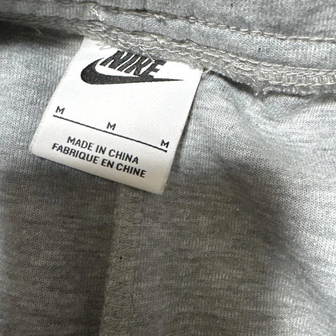 NIKE テックフリースグレー　M