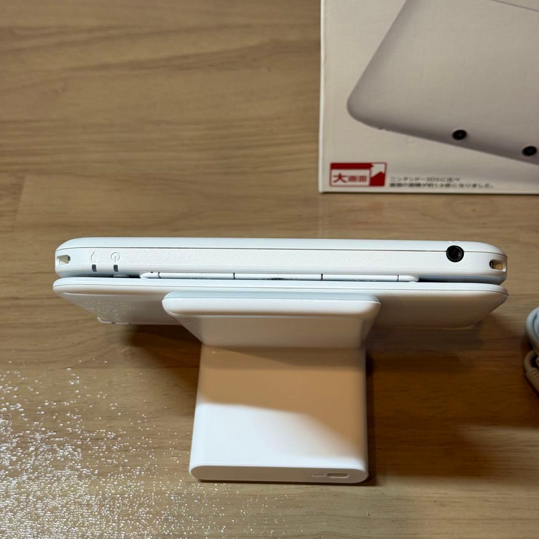 6-207 ニンテンドー3DS LL ホワイト 箱付き