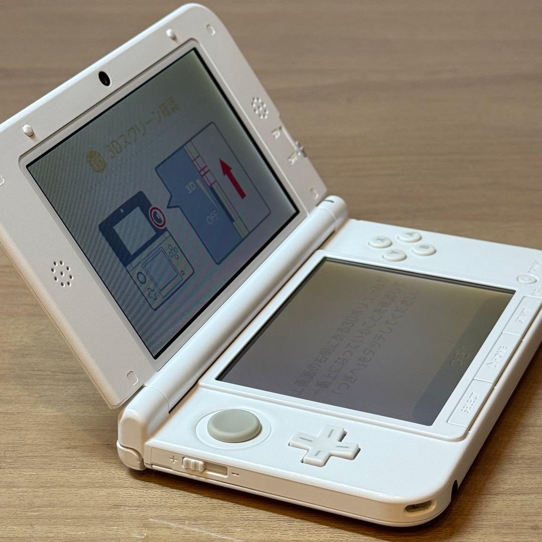 6-207 ニンテンドー3DS LL ホワイト 箱付き