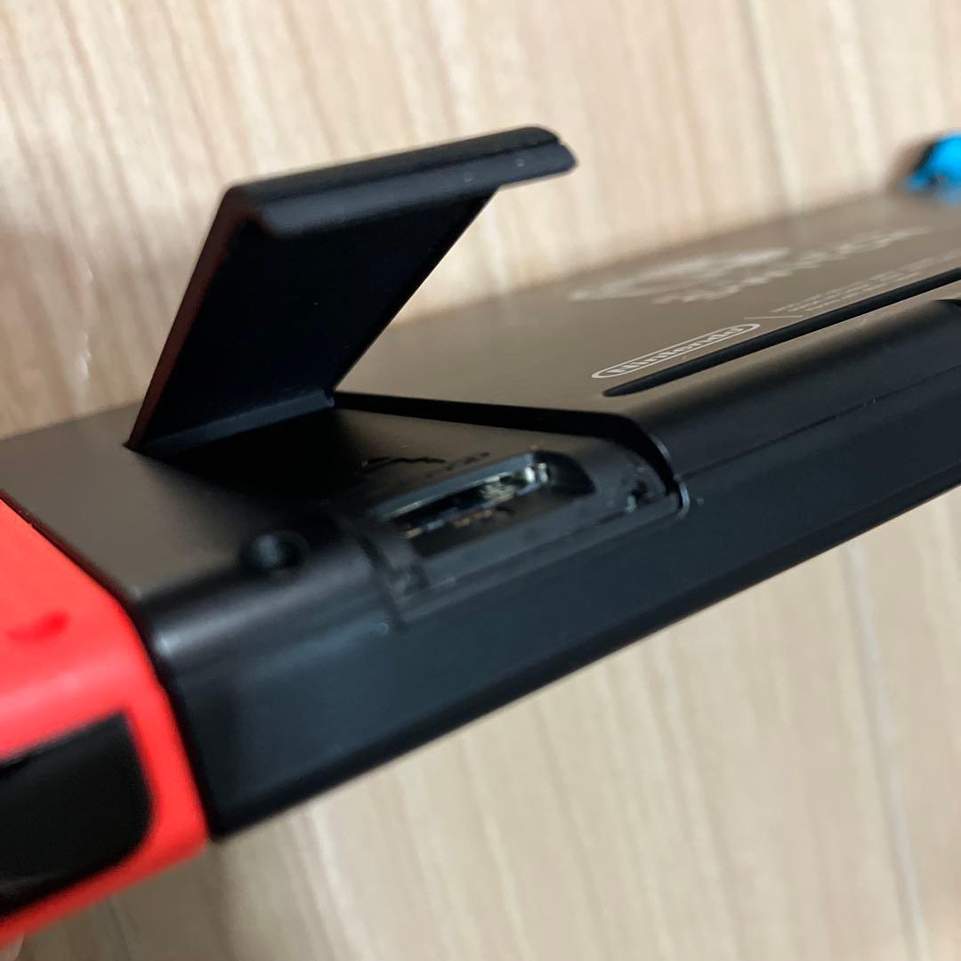 任天堂 Switch 本体