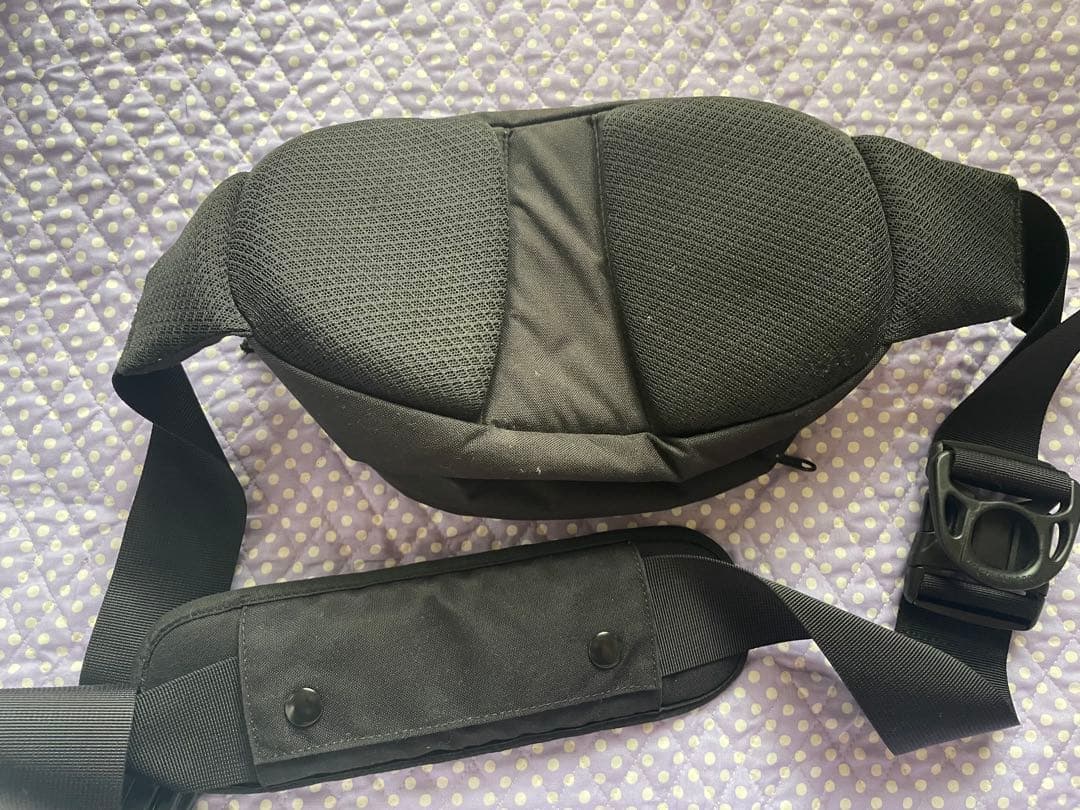 お値下げ⭐︎数回使用⭐︎ Hugoo 黒 ヒップシート