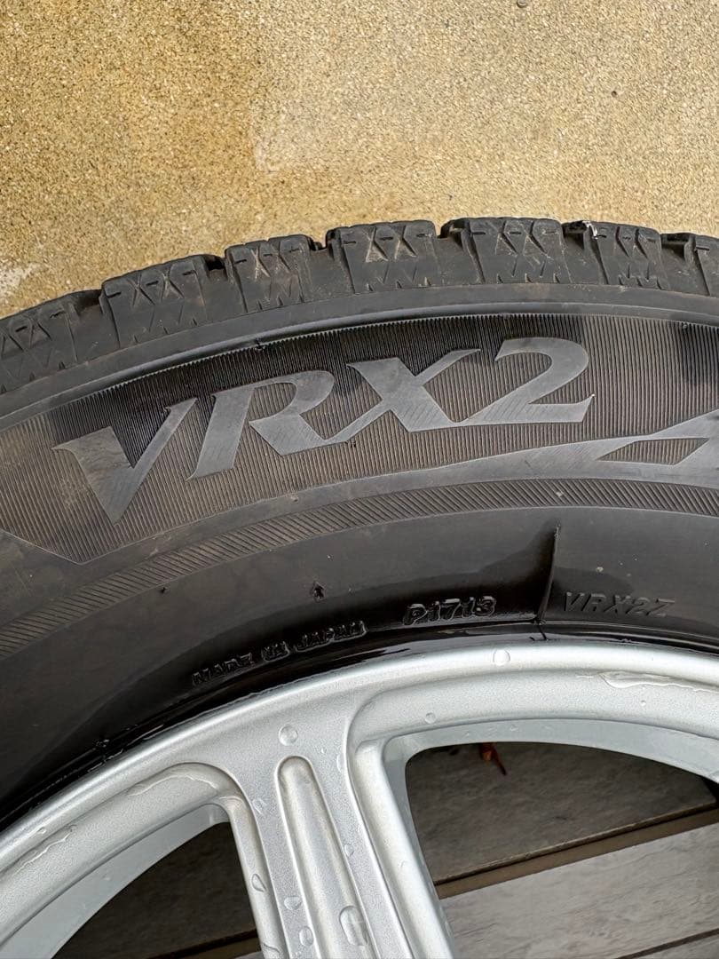 ブリヂストン スタッドレスタイヤ 195/65R15