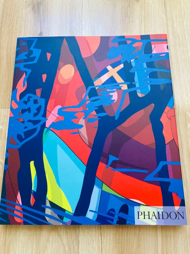 ユニクロ × kaws ART BOOK