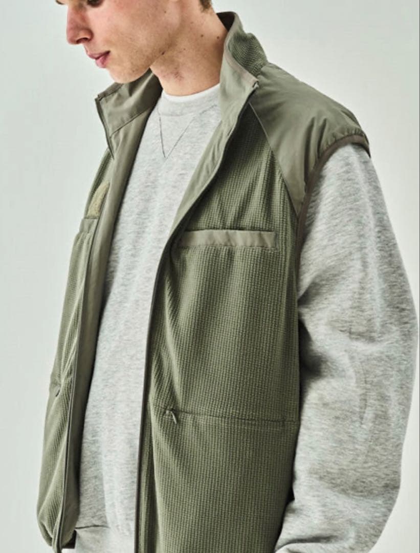 トップス DAIWA PIER39 REVERSIBLE MIL ECWCS VEST