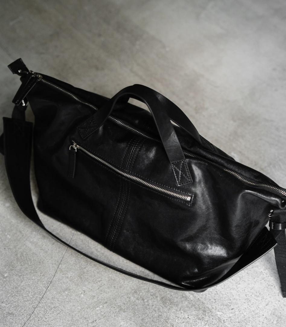 バッグ PRY Leather Front Zip Travel Bag