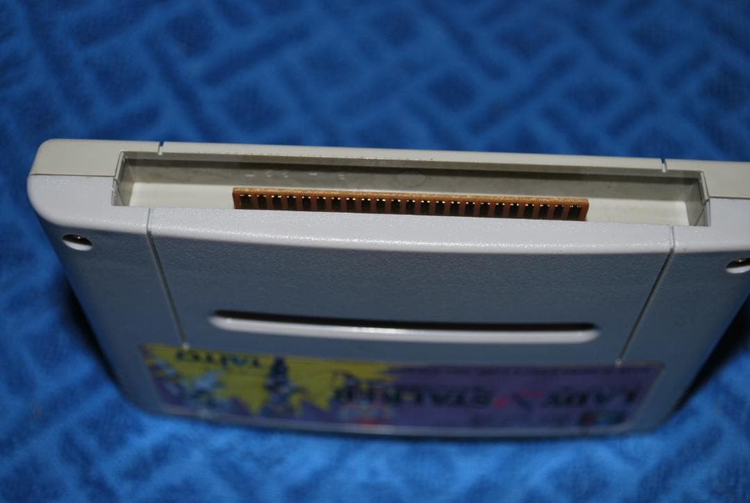 SFCソフト「レディストーカー～過去からの挑戦～」中古動作品です。