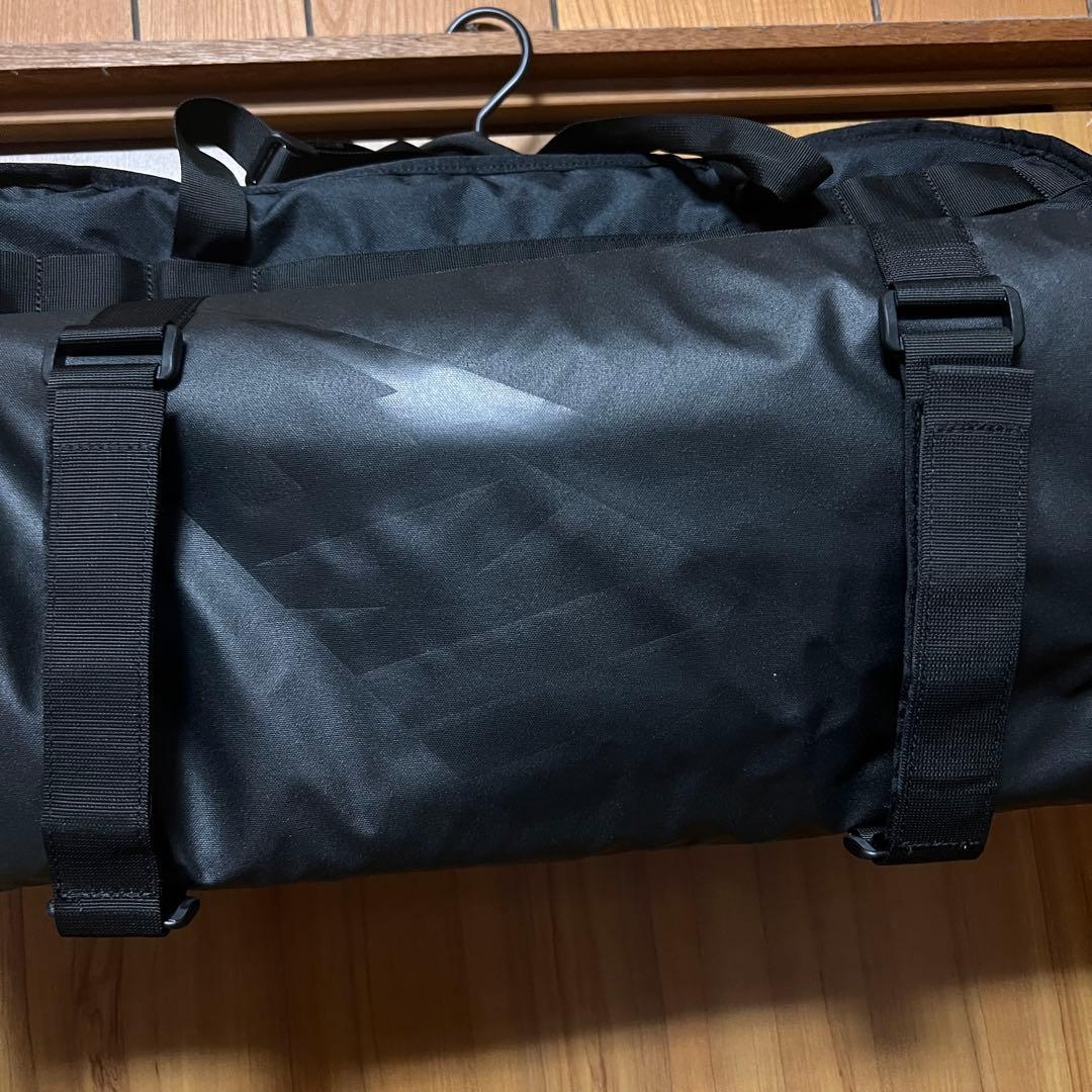 送料込み！NIKE ダッフルバッグ