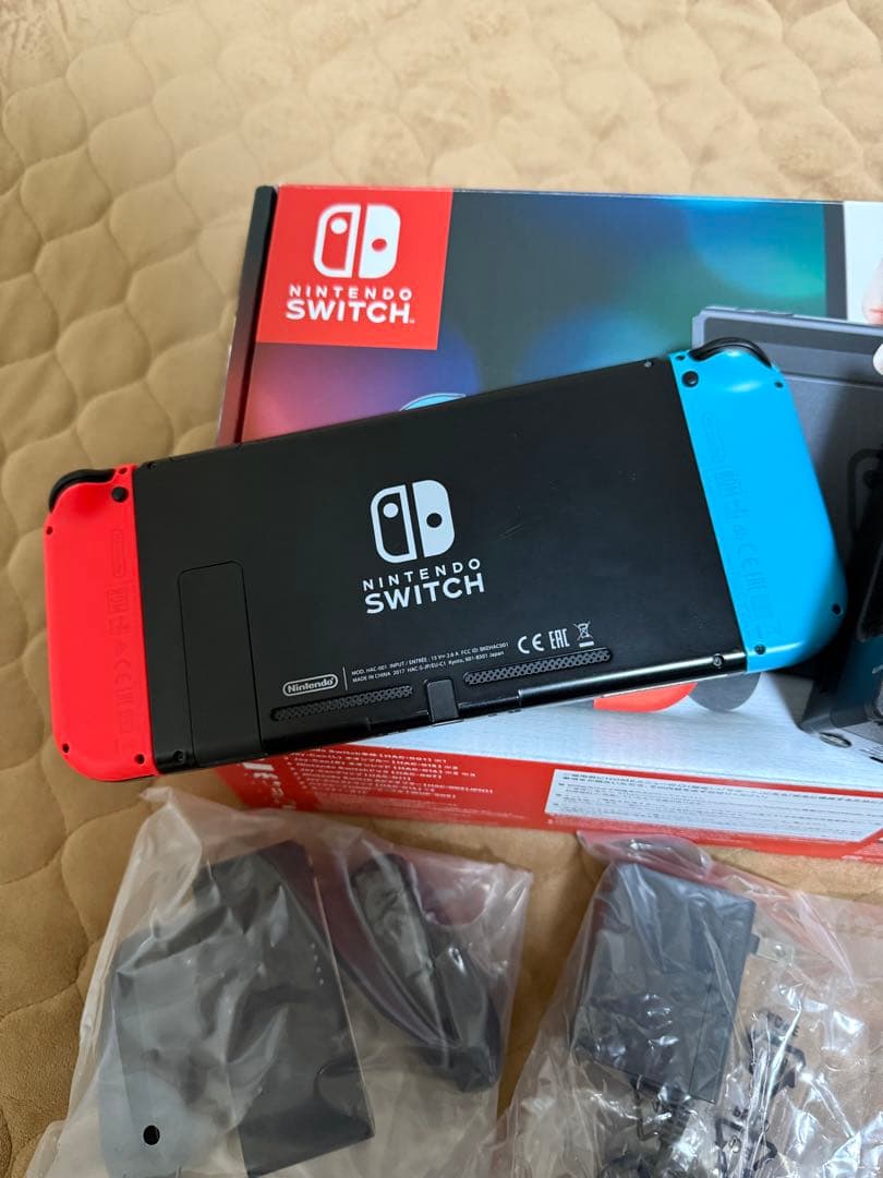 【完動品】Nintendo Switch 本体 青/赤