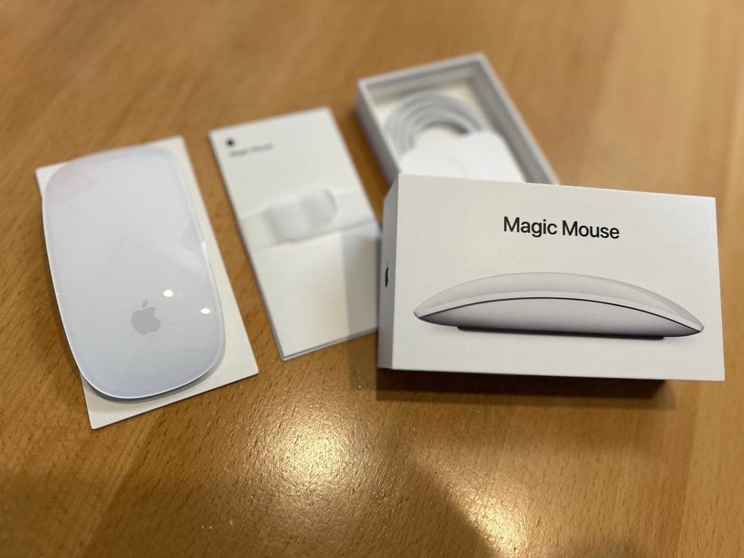 Magic Mouse (USB-C) ホワイト