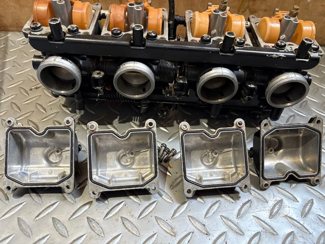 GPZ900R 4気筒キャブレター 純正