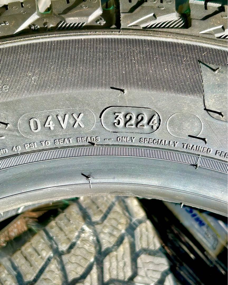 新品MICHELIN X-ICE  155-65R-14 2本