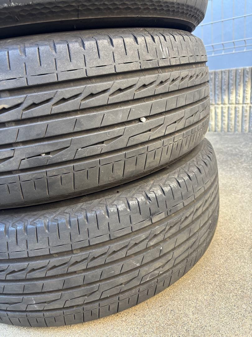 ②225/60R18 ブリヂストン　アレンザ　LX100 ４本のうち2本