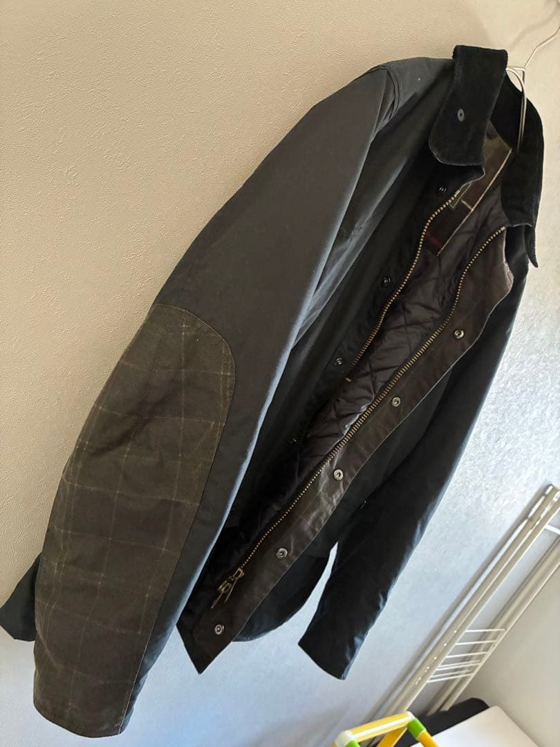 Barbour バブアー 紺色 海外Mサイズ