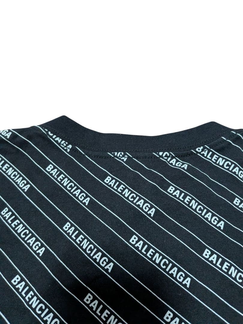未使用　BALENCIAGA バレンシアガ 総ロゴ Tシャツ　M　白黒