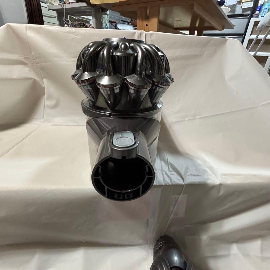 Dyson SV07スティッククリーナー 充電器付き
