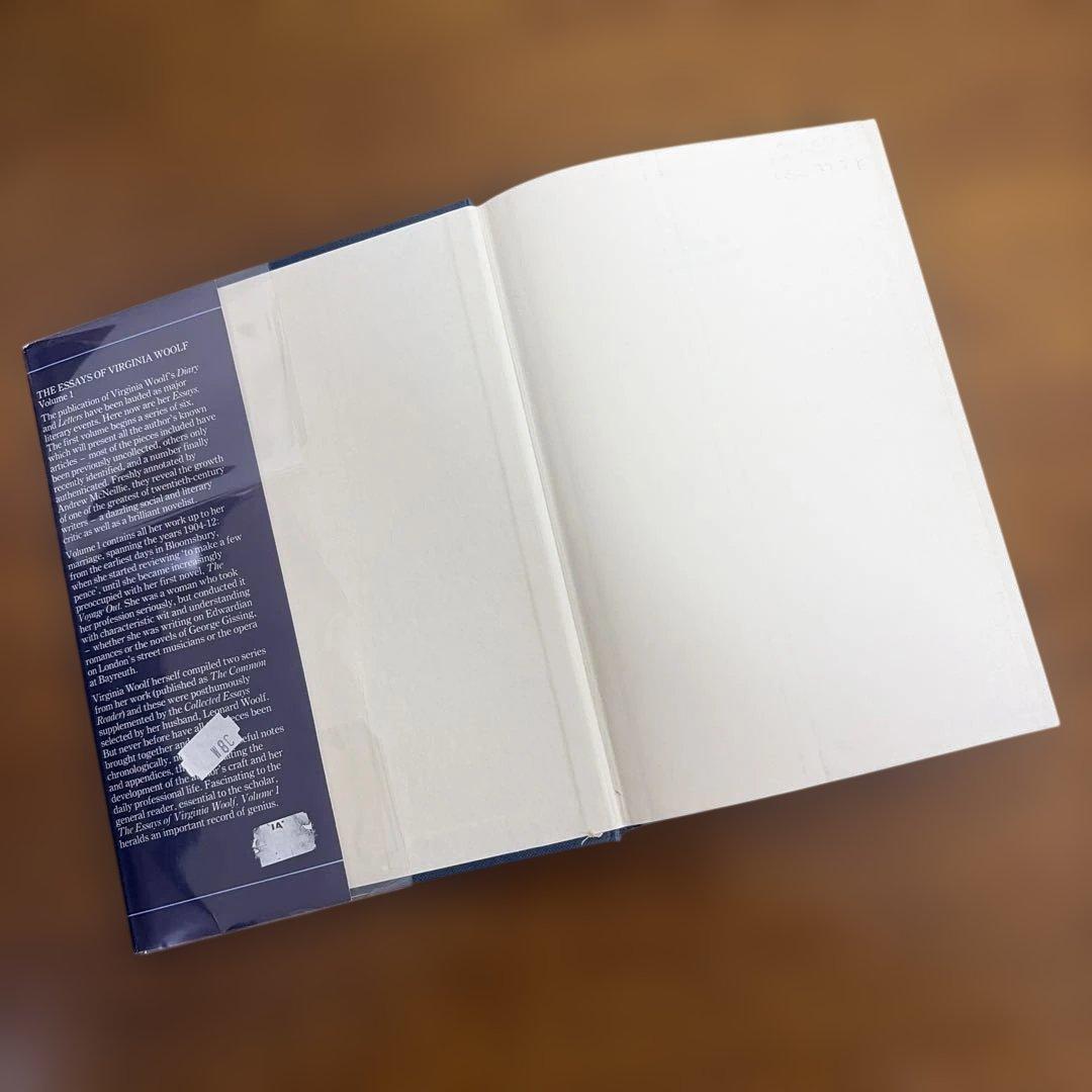 The Essays of Virginia Woolf 1904-1912初版