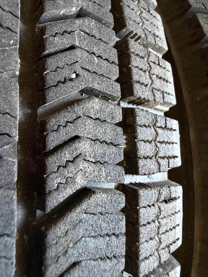 送料込 165/65R14 スタッドレス 20年製 BS VRX2
