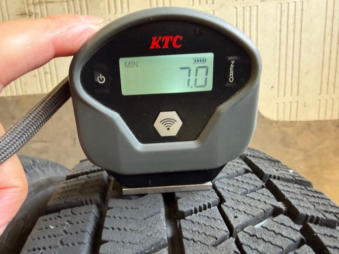送料込 165/65R14 スタッドレス 20年製 BS VRX2