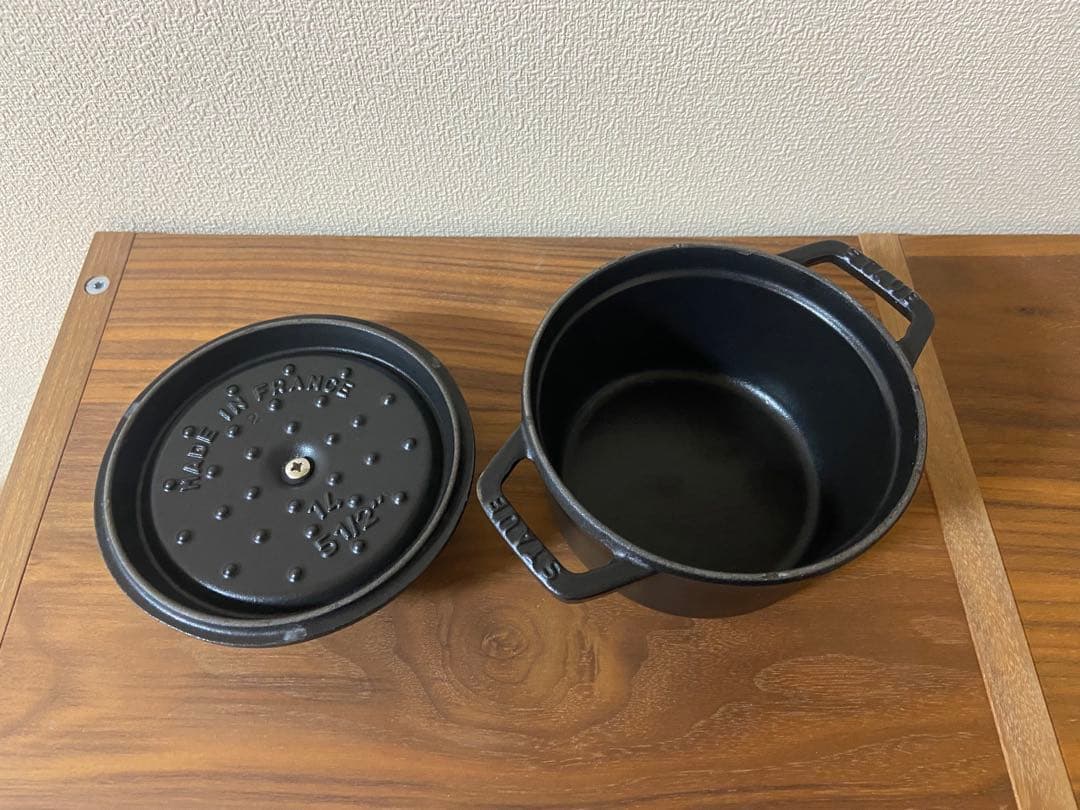 週末最終値下げ‼️早い者勝ち‼️ STAUB 14cm ココット 黒 ブラック