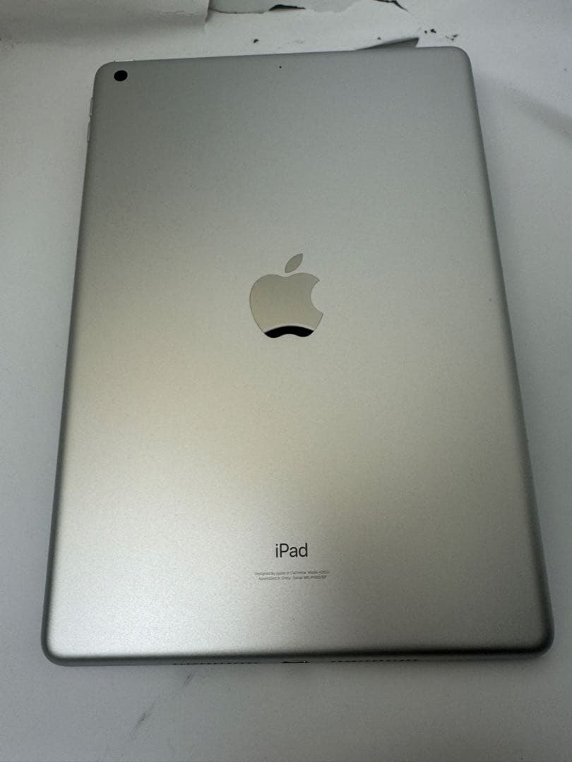 iPad 第9世代　64GB