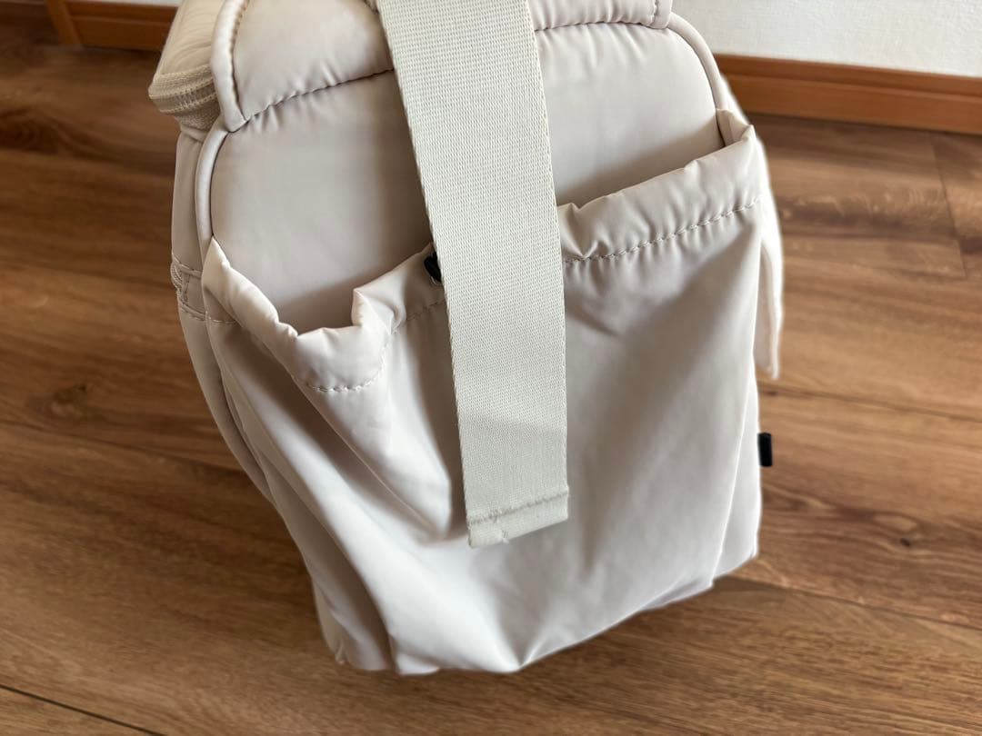 【美品】【期間限定価格】ssoook スリングバッグ ベージュ Lサイズ
