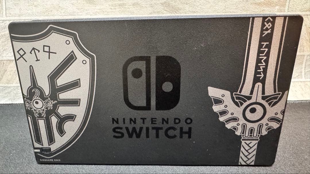 Nintendo Switch 本体 ロトエディション【ソフト無し】