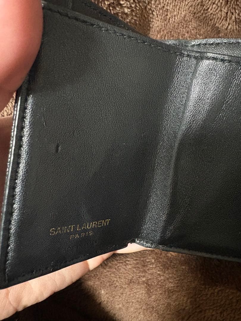 YSLブラック三つ折財布