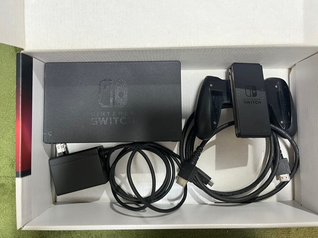 Nintendo Switch 本体 グレー/Joy-Conレッド付き　箱付き